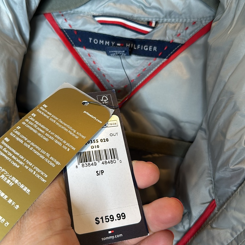 Tommy Hilfiger women’s jacket color gray size S/P Insulation Luxe. - Picture 5 of 7